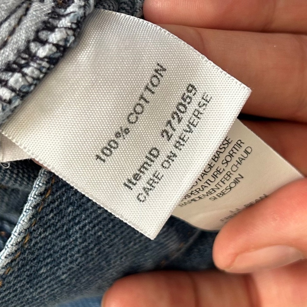 L.L. Bean Women's Straight Leg Jeans in Dark Blue Denim - Picture 3 of 7